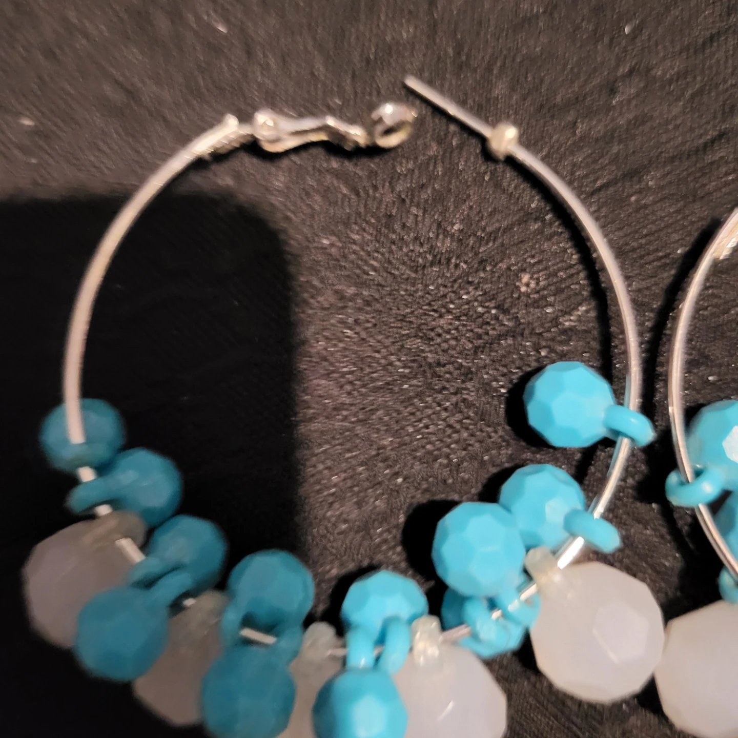 Turquoise and White Beaded Hoop Earrings - photo 3