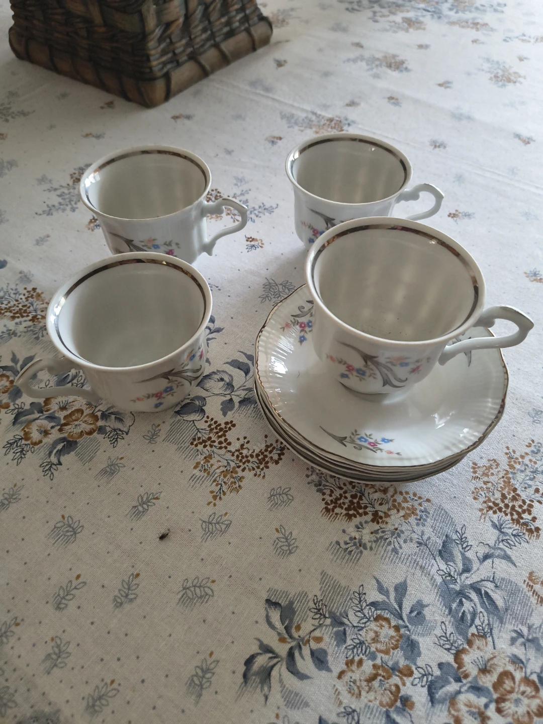 WALBRZYCH 4 Floral Teacups and Saucers Poland - photo 5