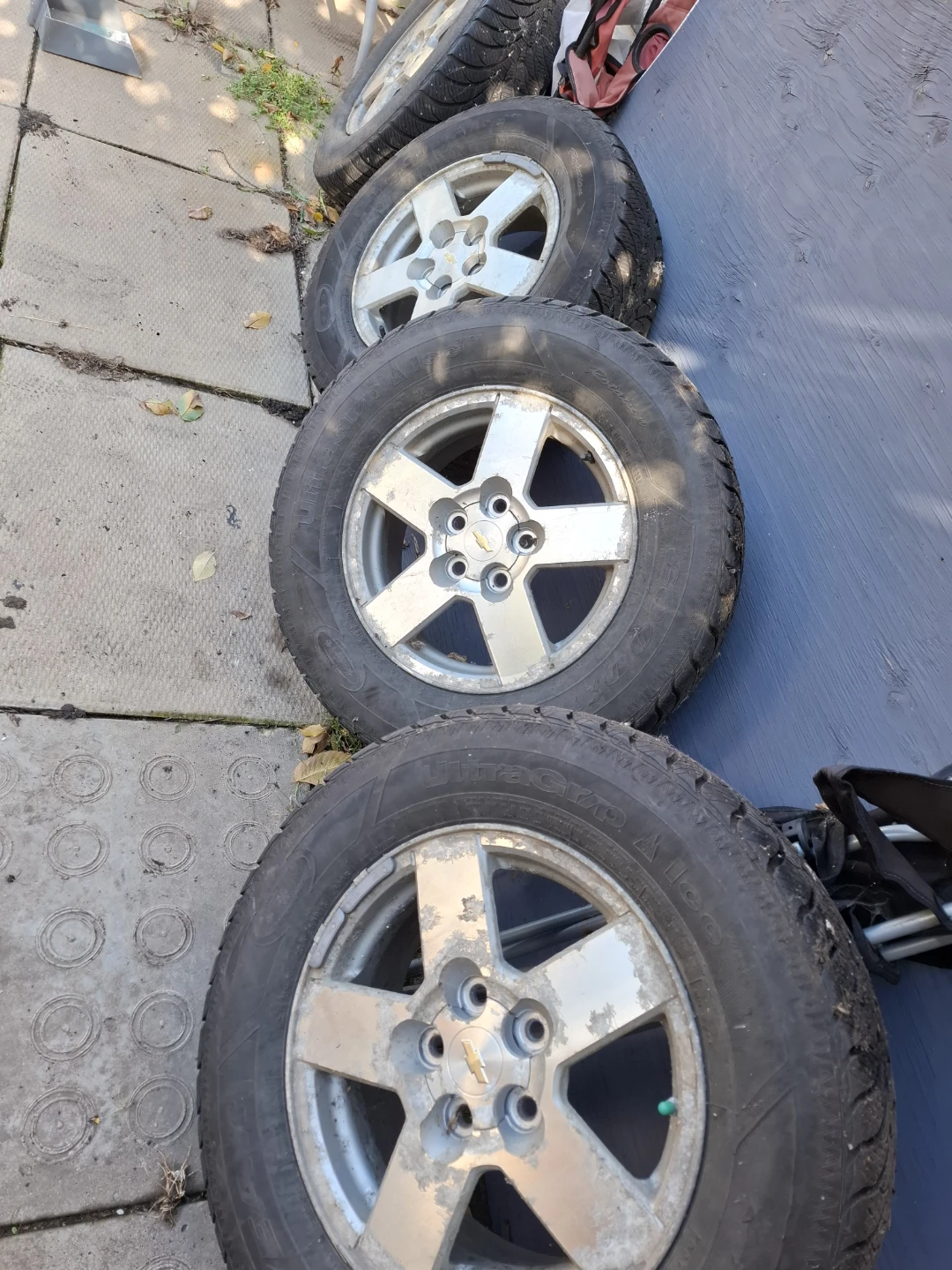Goodyear UltraGrip Winter Tires with Chevrolet Rims - photo 5