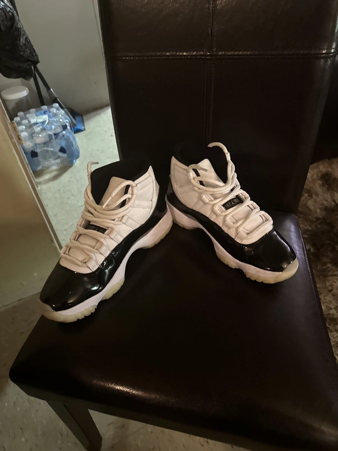 Air Jordan 11 Retro Metallic Gold Black - photo 3