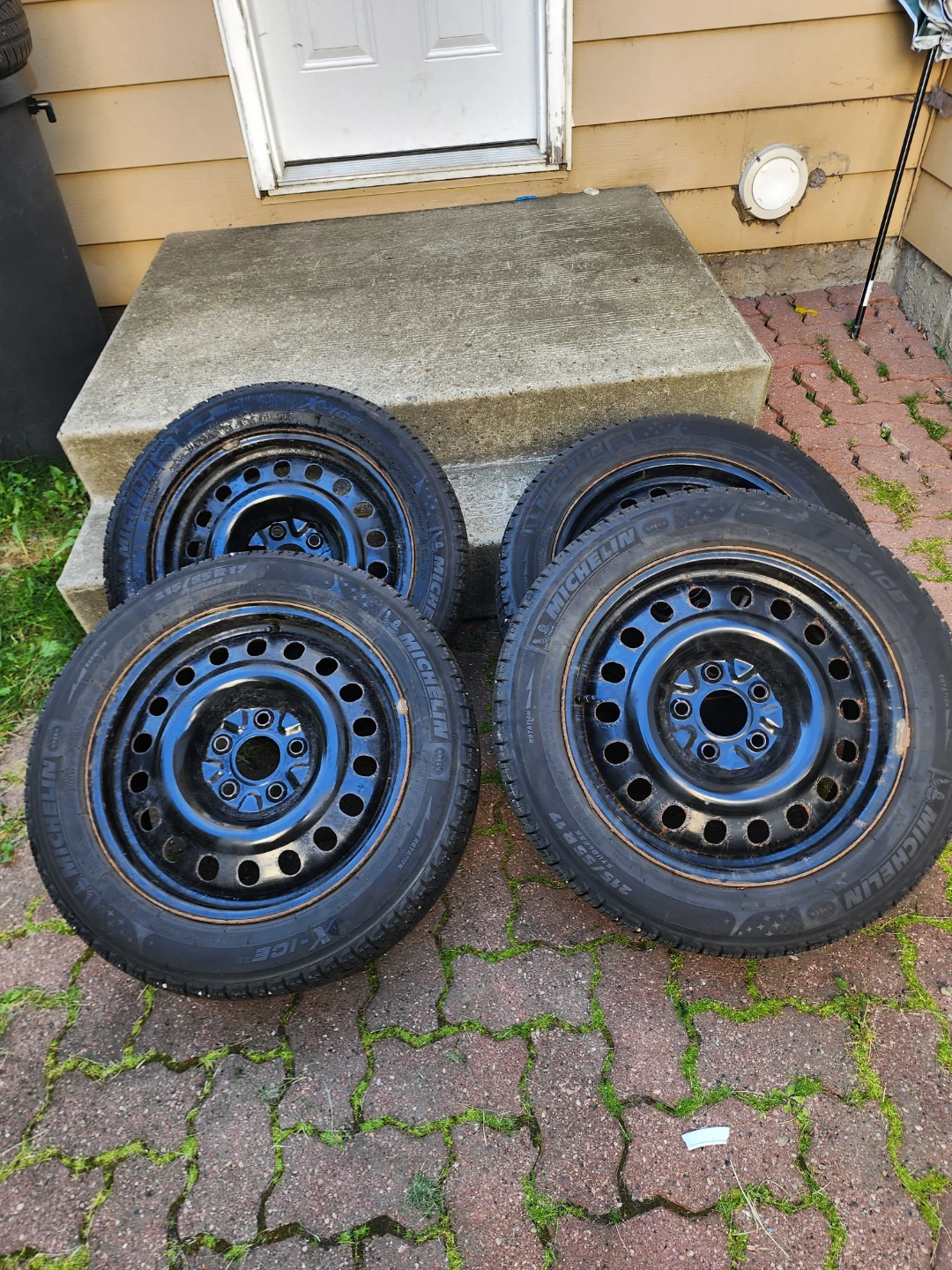 Michelin X-Ice 215/55R17 Winter Tires 5x114.3 Bolt Pattern