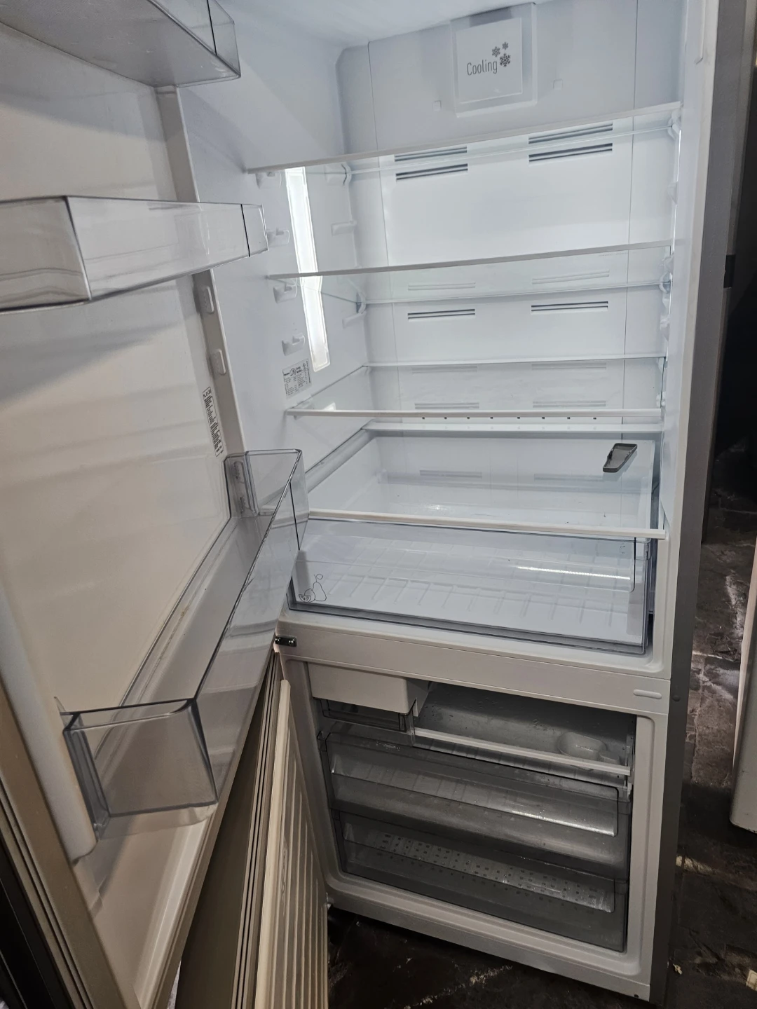 Blomberg 28in wide Counter depth Refrigerator - photo 2