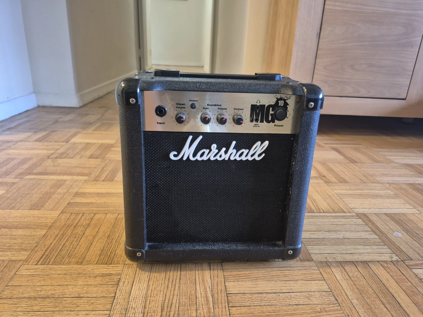 Marshall MG10 Guitar Amplifier