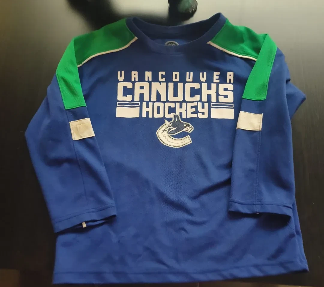 Vancouver Canucks Long Sleeve Shirt