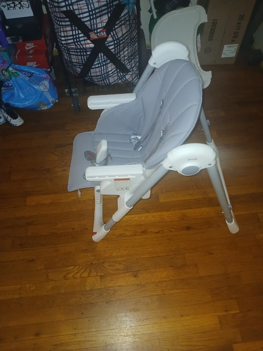 Baby High Chair with Tray - photo 5
