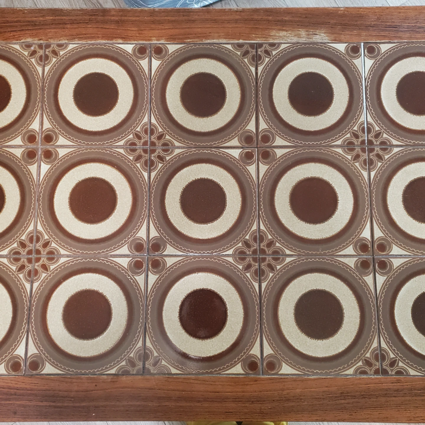 1960s tiled coffee table - photo 2
