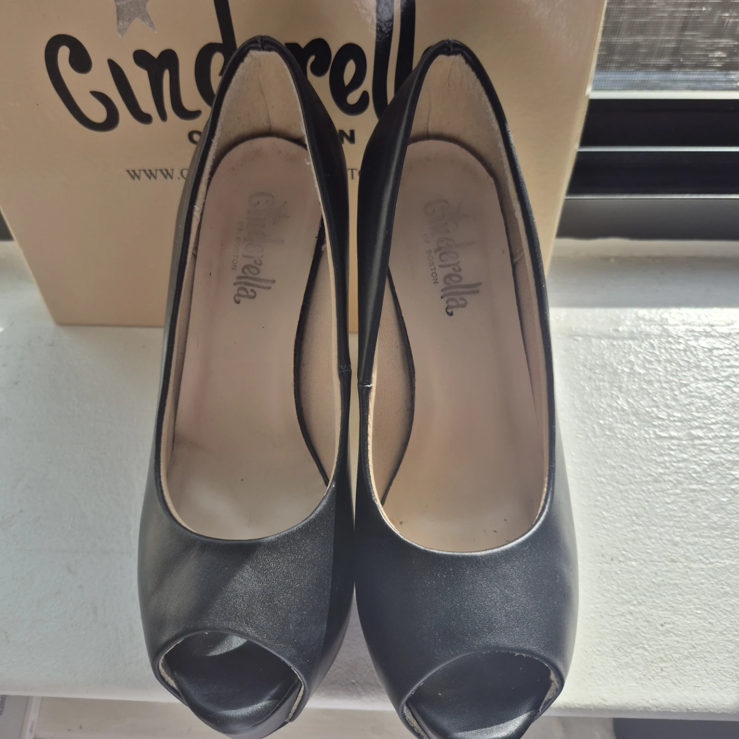 Cinderella of Boston black peep toe heels - photo 2