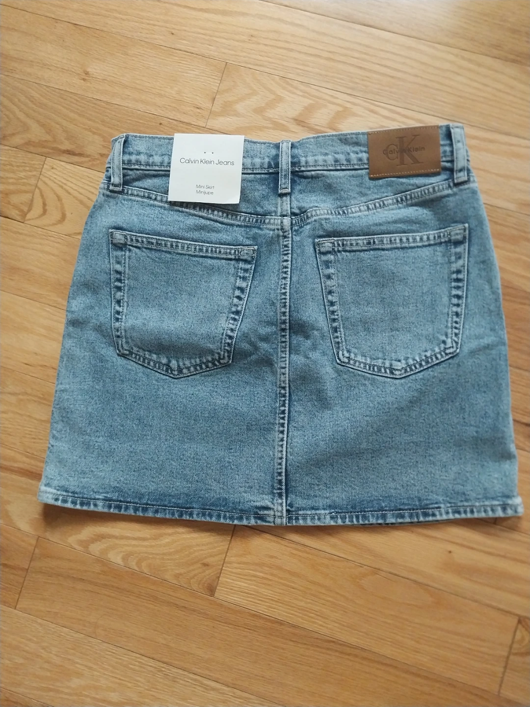 Calvin Klein Denim Mini Skirt Size 28 - photo 4