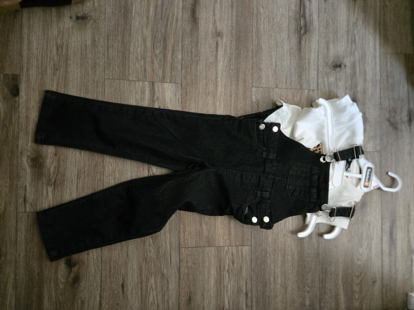 Timberland Black Overalls and White T-Shirt  Set 🏈