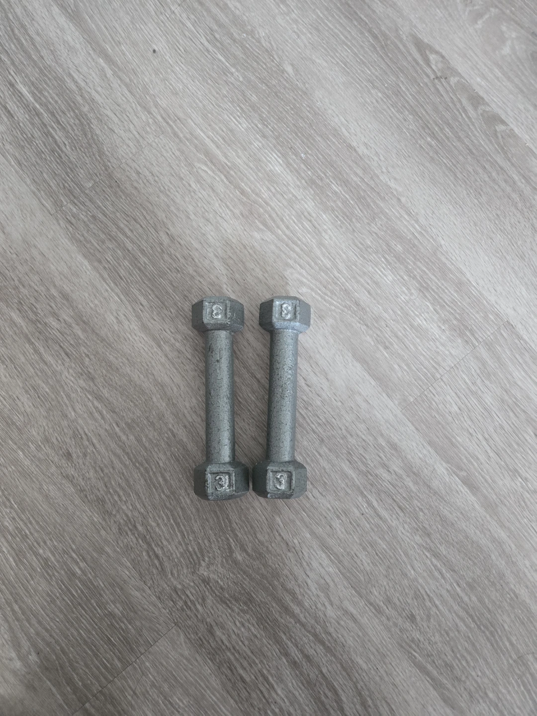Set of two 3lb cast iron dumbbells