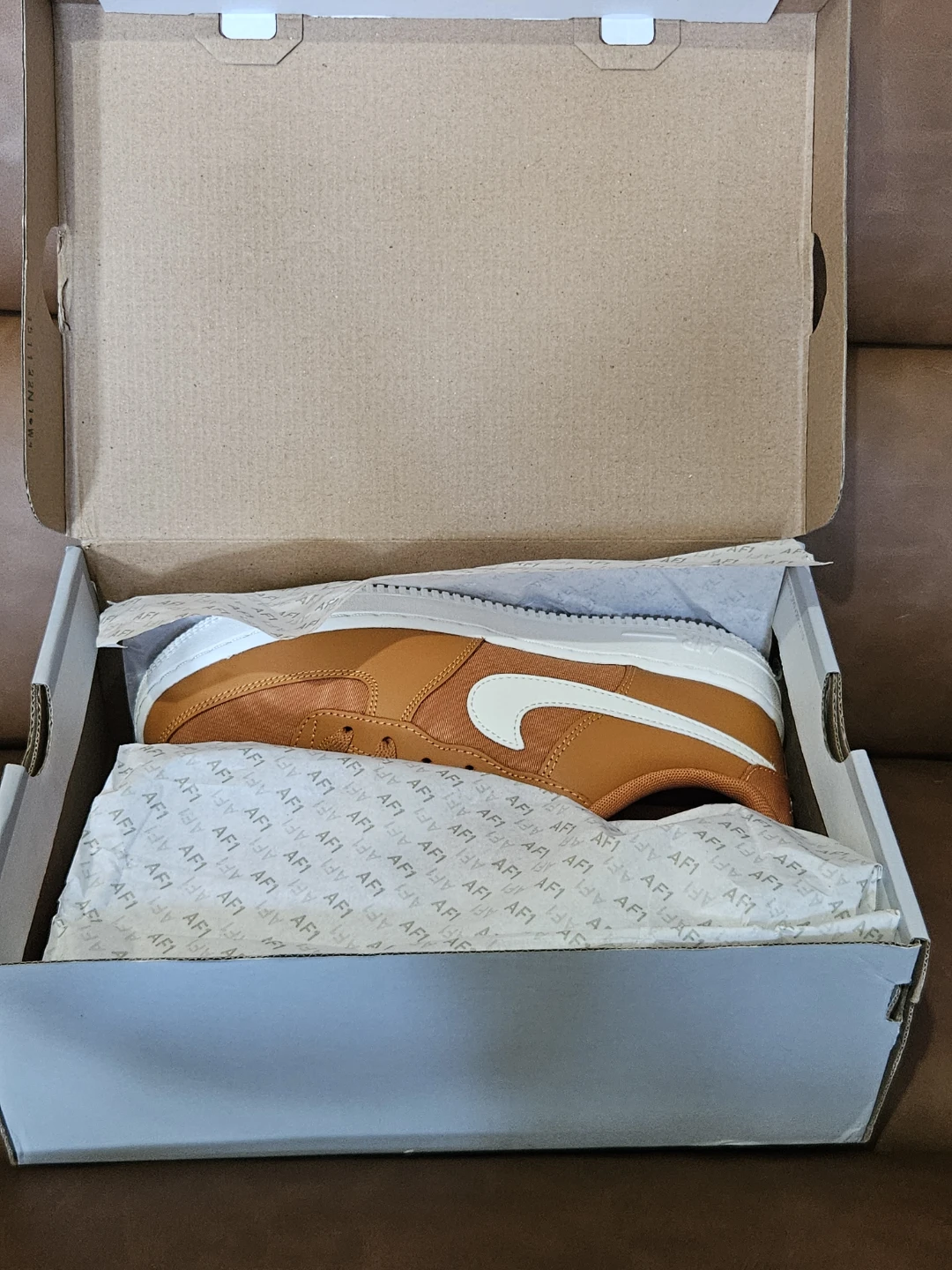 Nike Air Force 1 LV8 2 Sneakers - Size 6.5Y