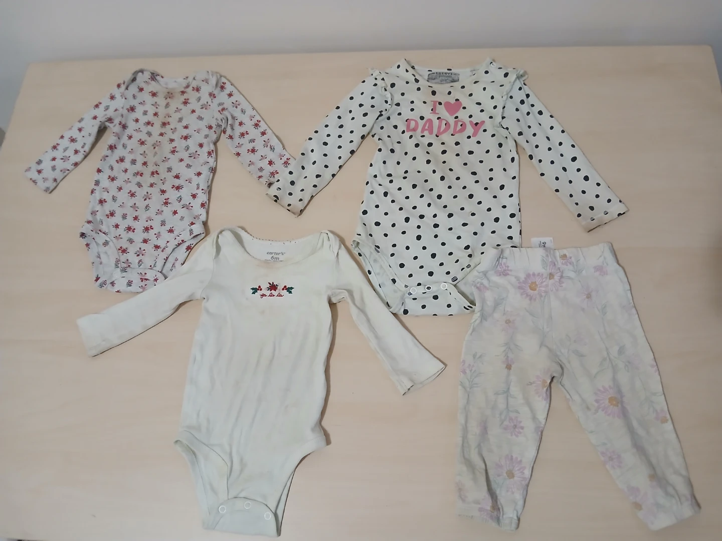 Baby Girl Clothing Bundle 6 to 9 month 🏈