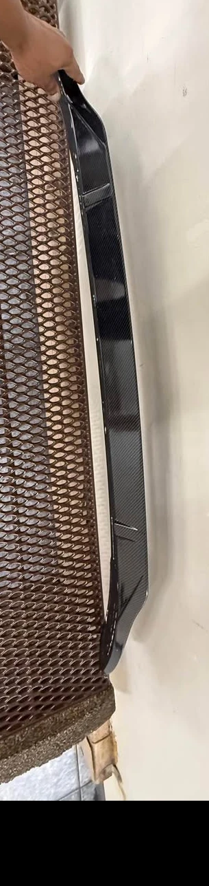 Carbon Fiber Car Rear Spoiler