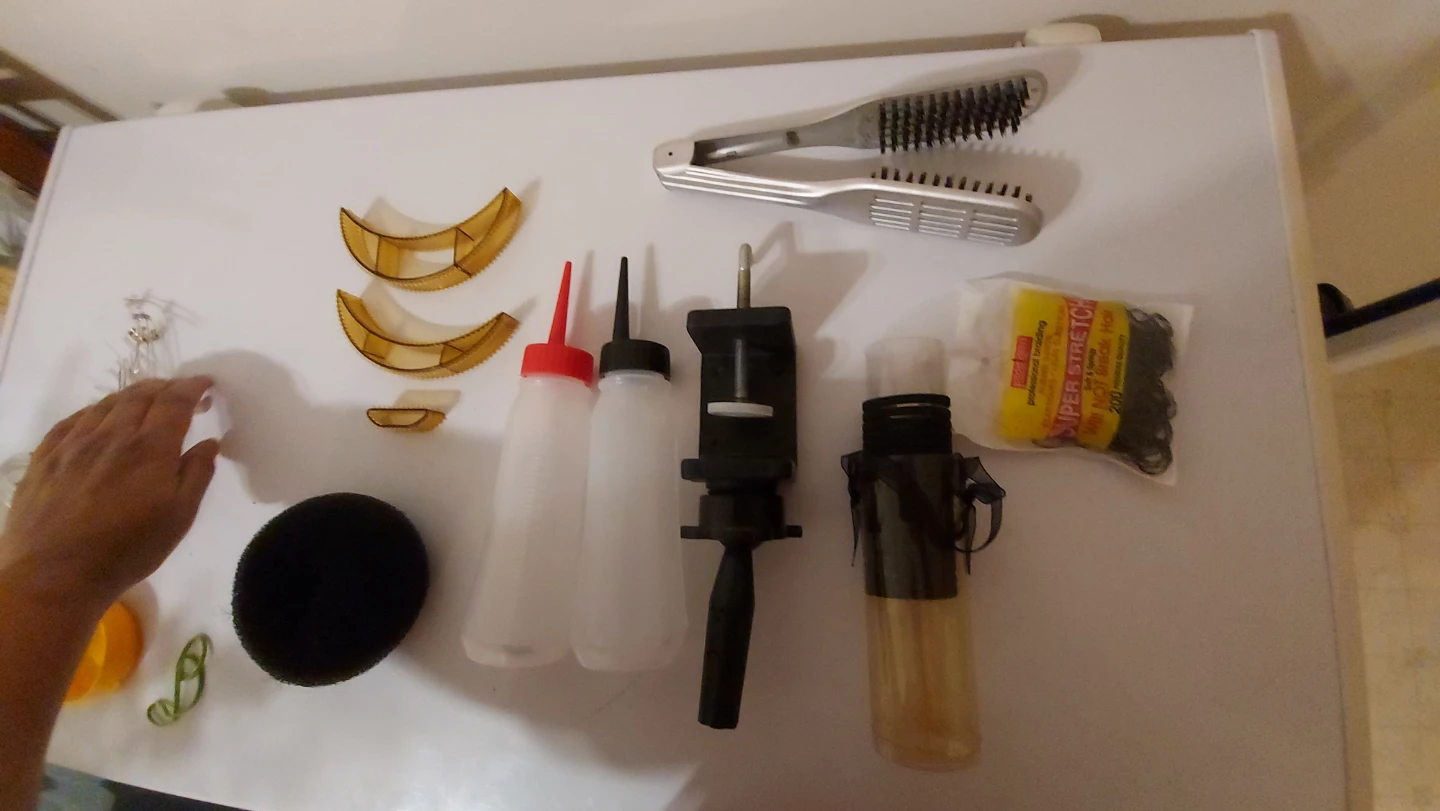 Hair styling and braiding kit with accessories - photo 2