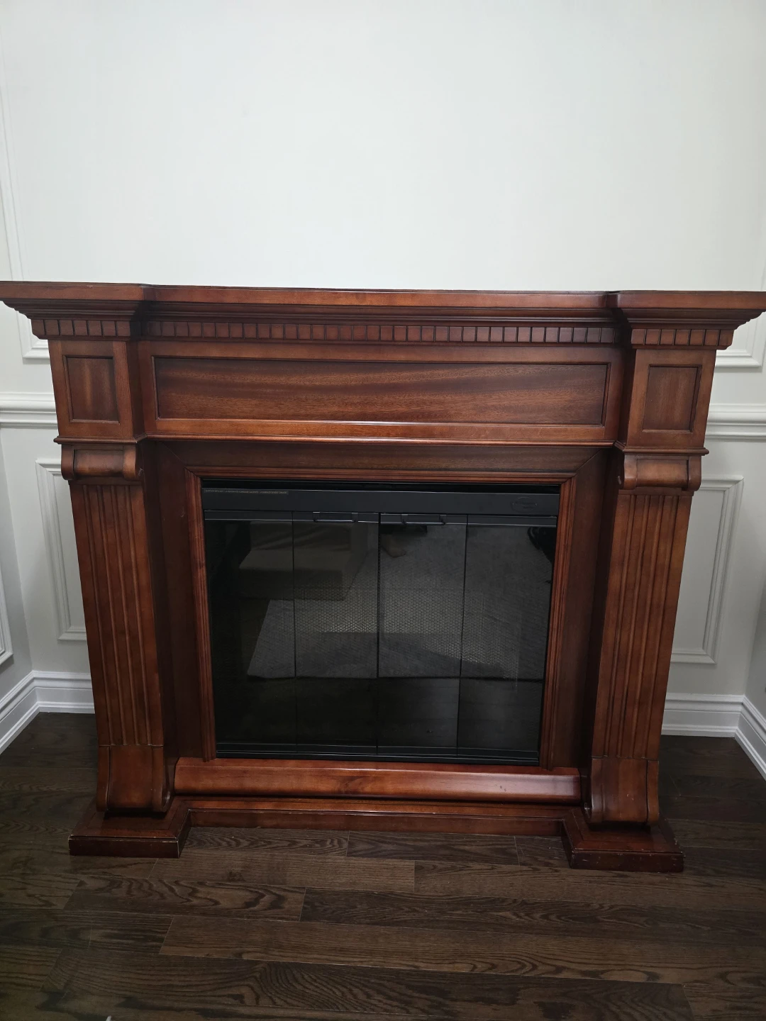 Classic Wood Electric Fireplace Mantel