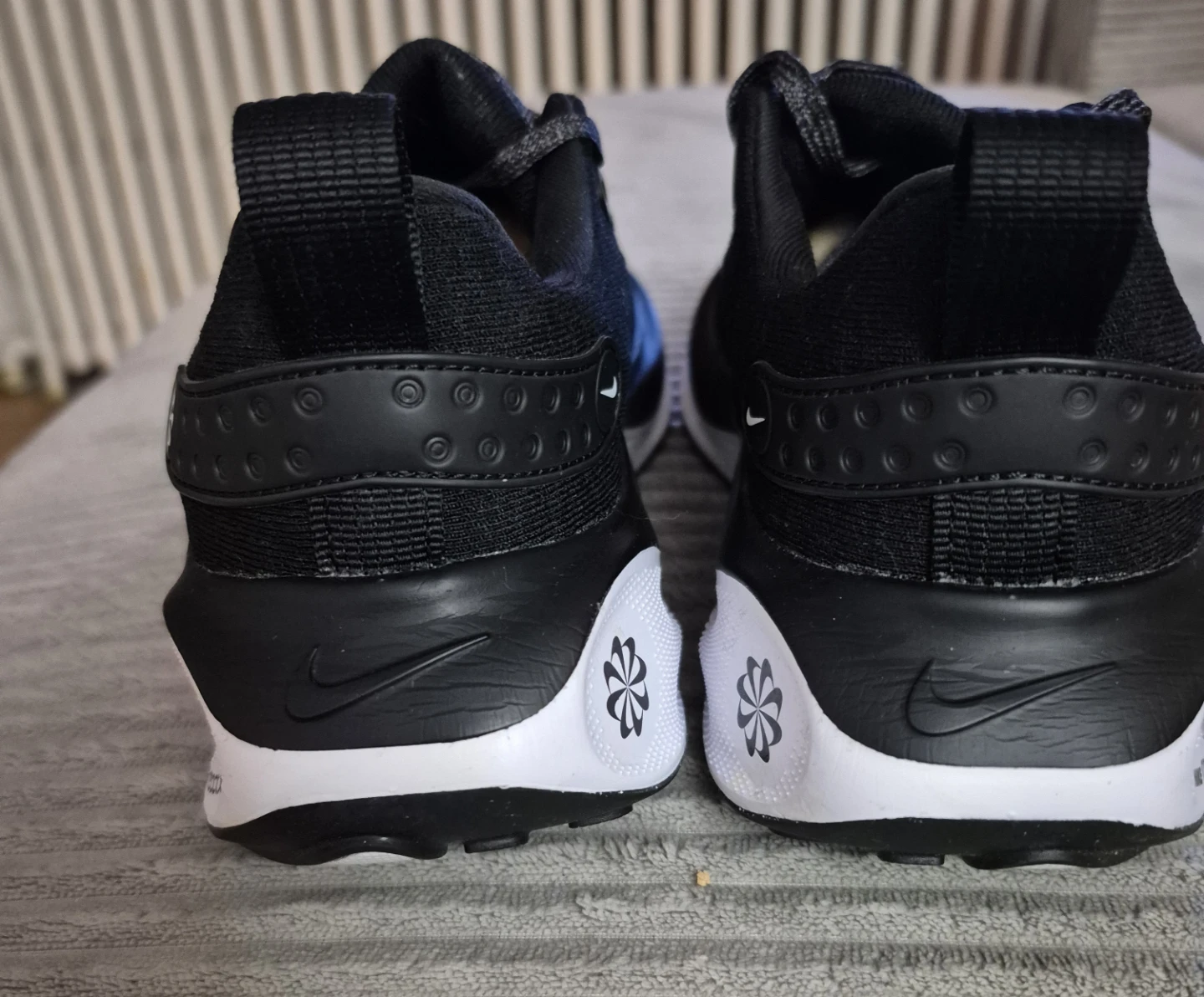Nike Size 7.5 ReactX Infinity Run 4 Black/White - photo 2