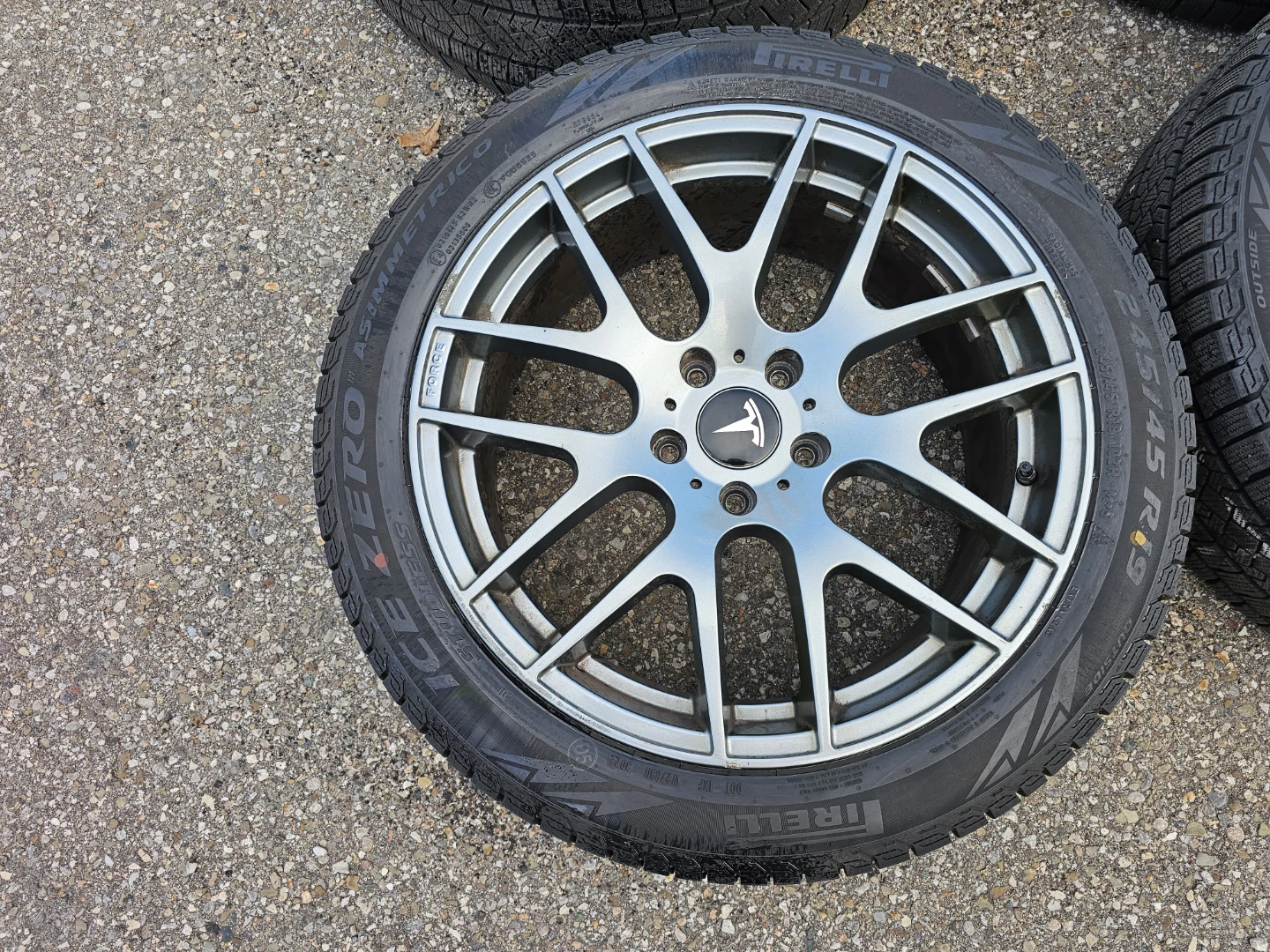 TESLA MODEL S WINTER TIRES ON ALLOY RIMS 245/45 R19 - photo 4