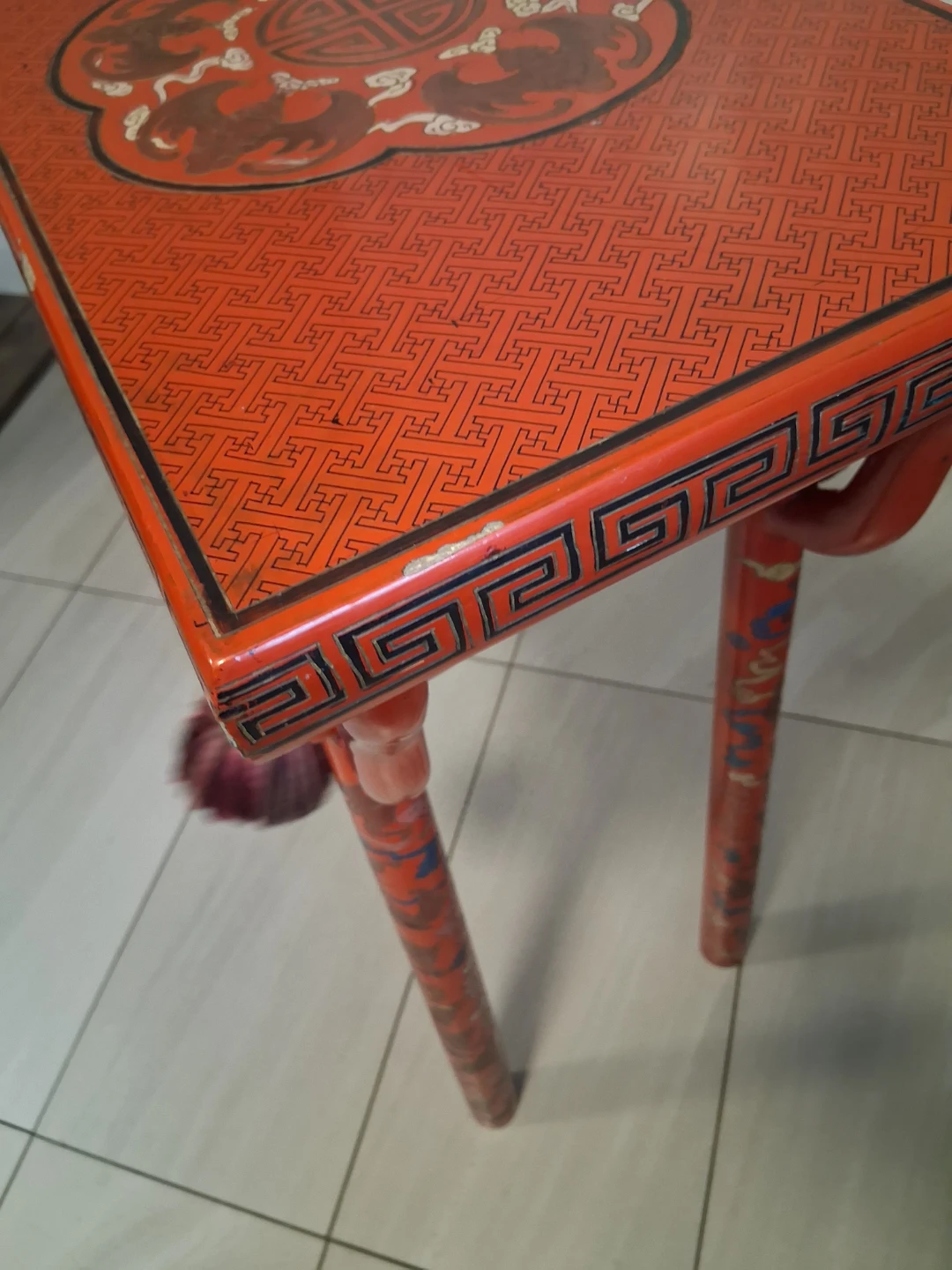 Red lacquered table - photo 4