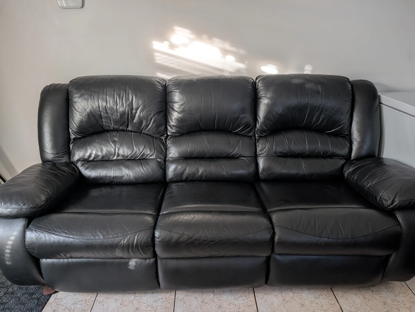 Recliner 3 seater leather sofa couch - photo 2