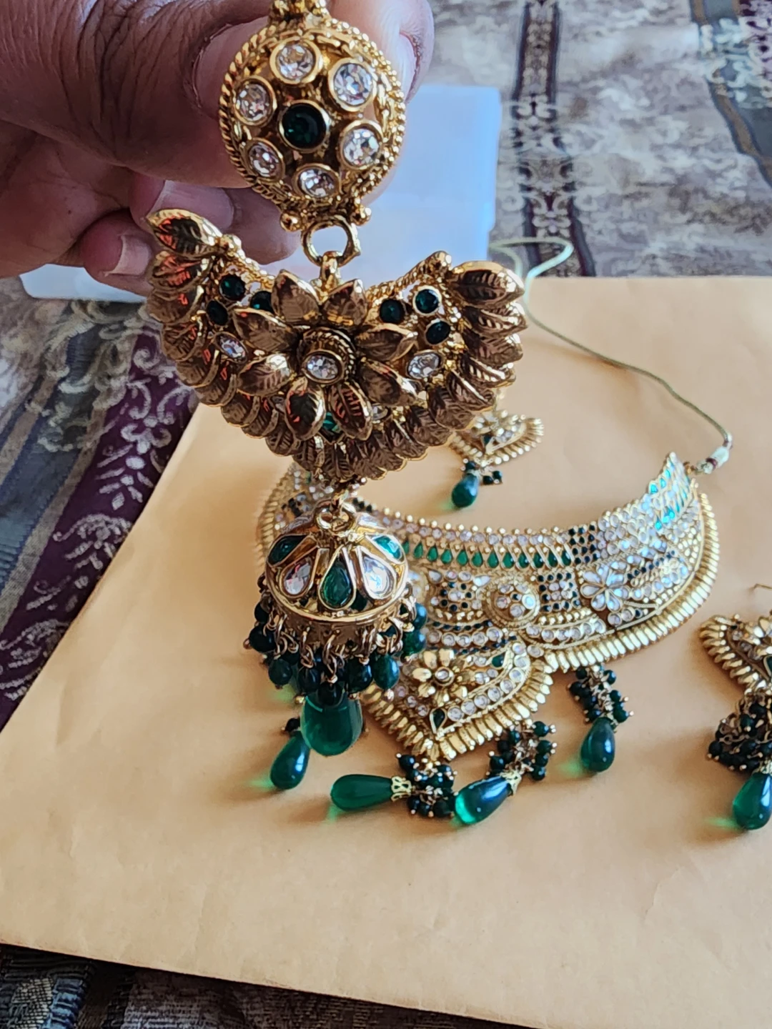 Gold Tone Indian Jewelry Set with Green Beads - photo 4