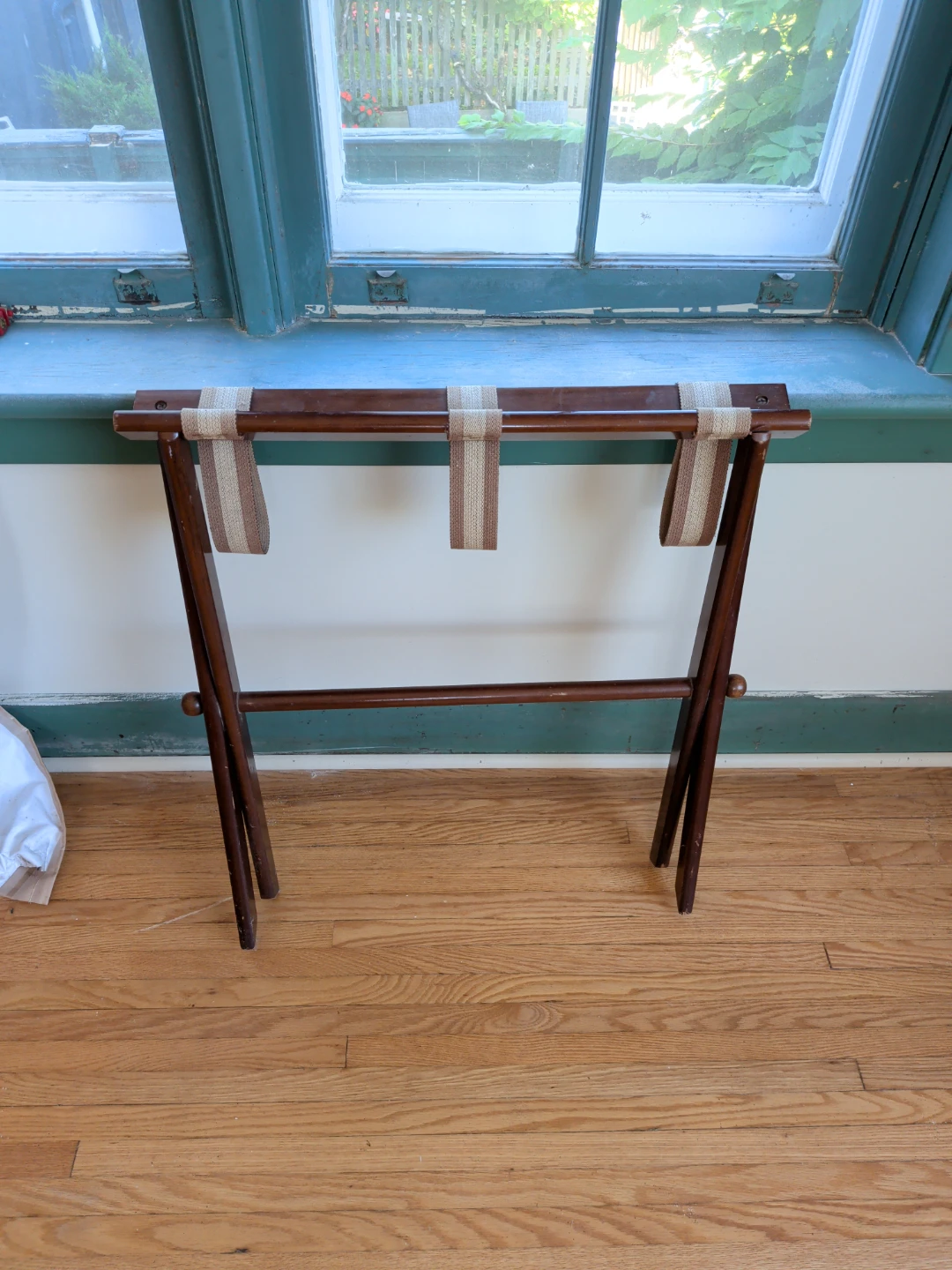 Wooden Folding Luggage Rack - photo 3