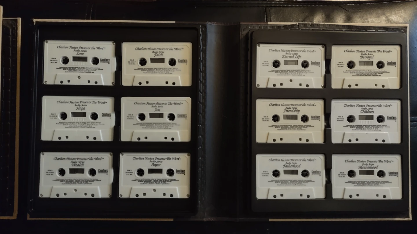 Charlton Heston Presents The Word Audio Series Set - photo 3