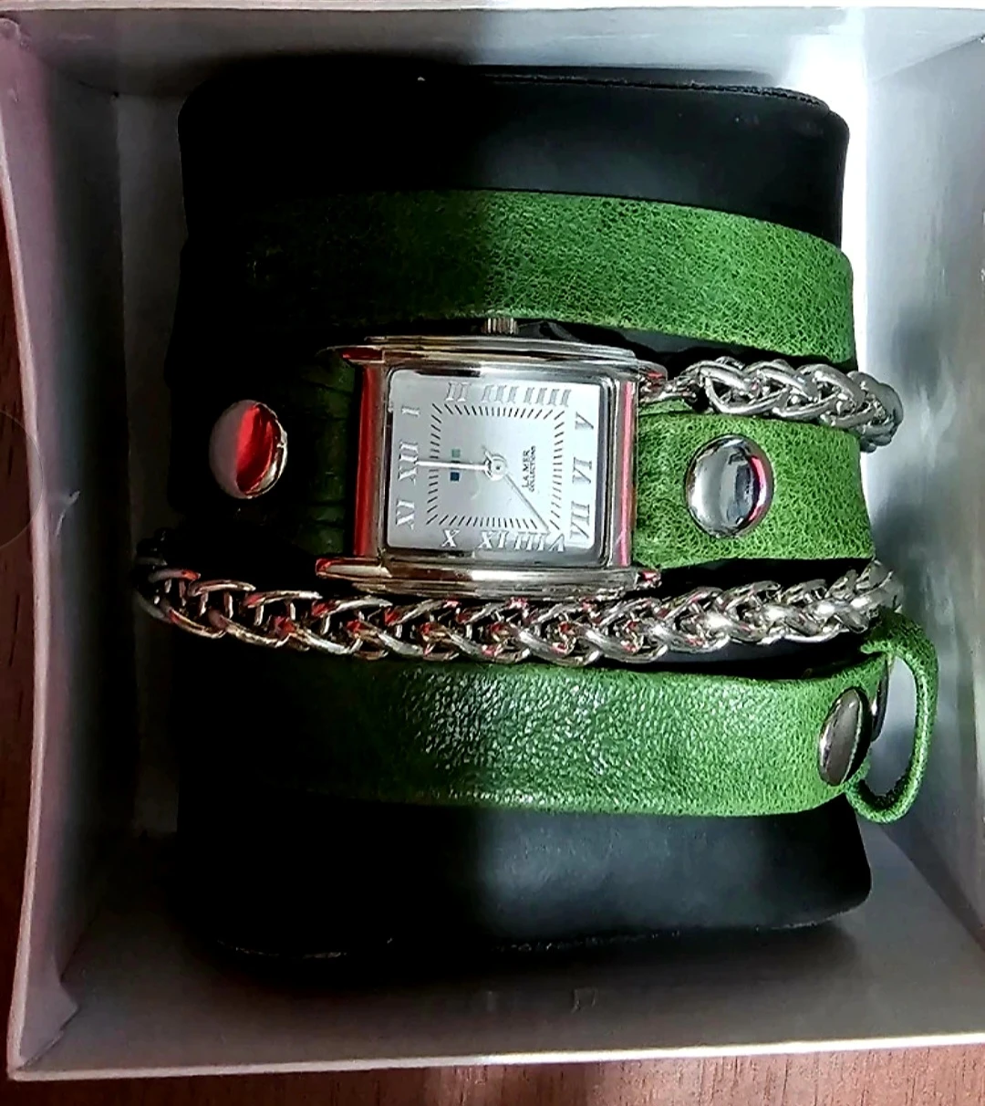 LA MER COLLECTIONS Green Leather Wrap Watch - photo 2