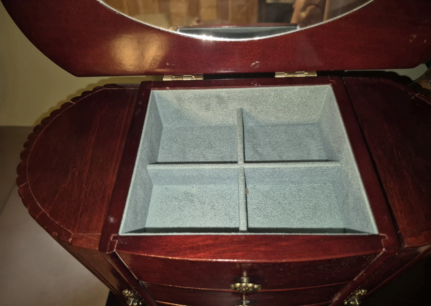 Wooden Music Jewelry Box with 4 Drawers, top drawer is fake - photo 4