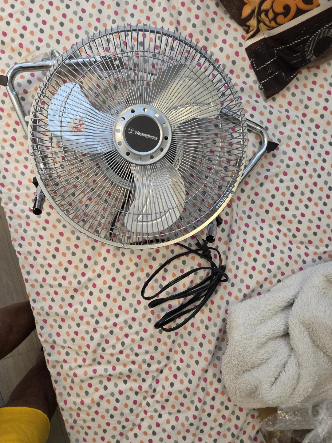 Westinghouse metal floor fan - photo 4