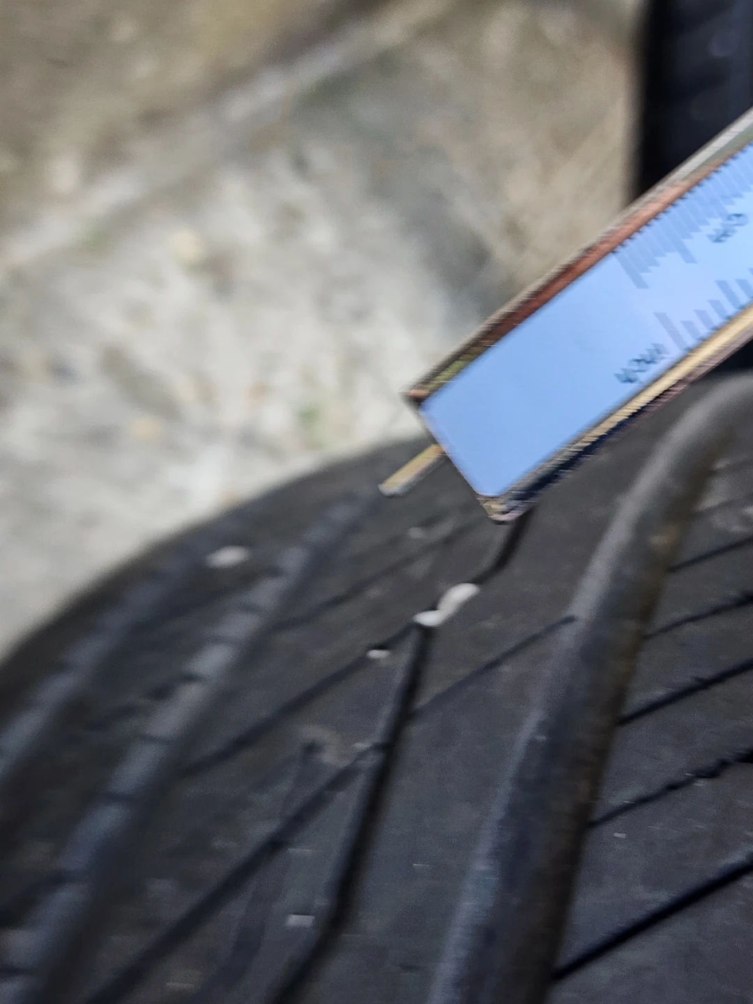 3x Yokohama AVID Ascend Tires 235/55R18 - Great Condition! - photo 5