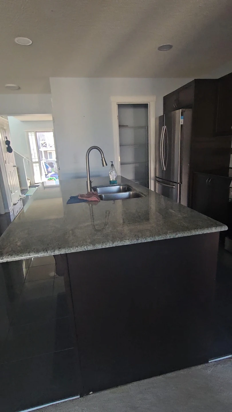 Home For  rent  Available - photo 2