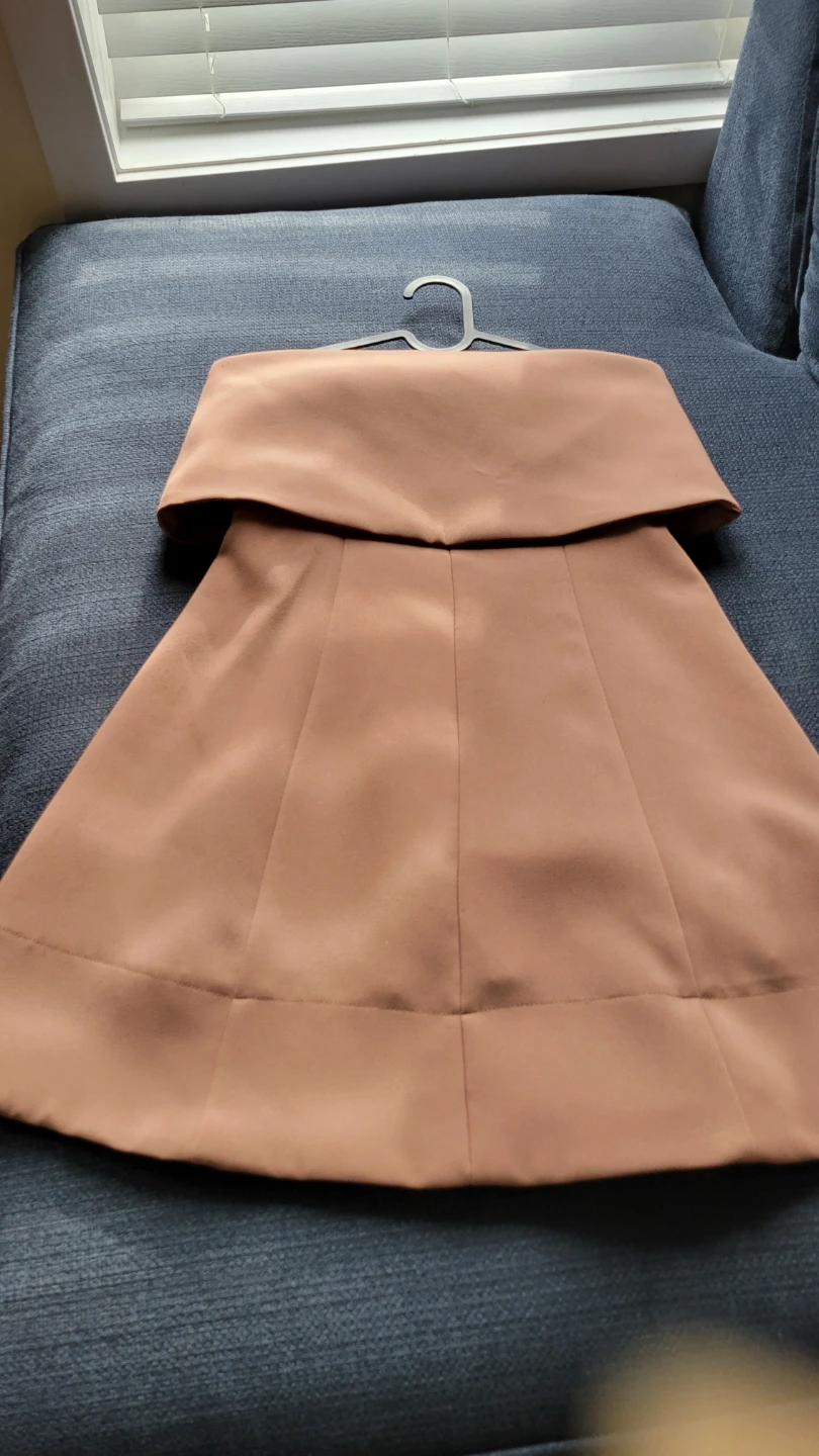 Elegant camel off-shoulder dress 🤎 - photo 3
