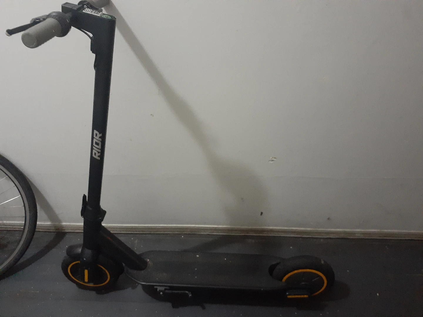 RIDR Electric Scooter no charger