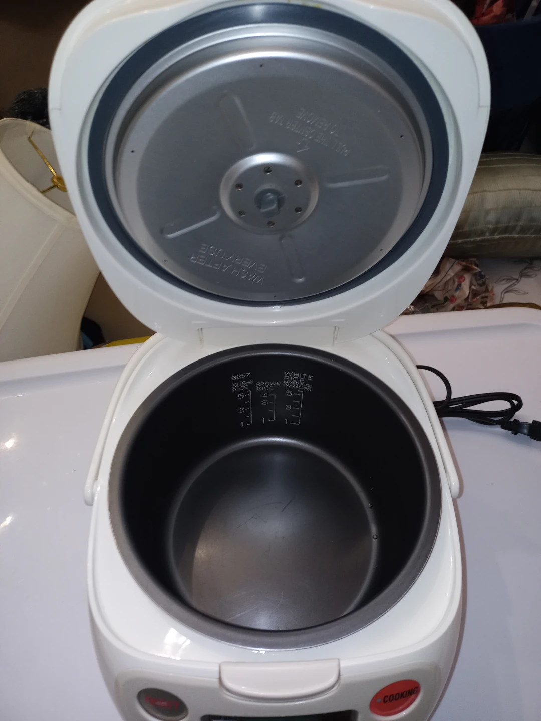 Zojirushi Rice Cooker Fuzzy Logic Technology Mod# NS-WAC10 - photo 2