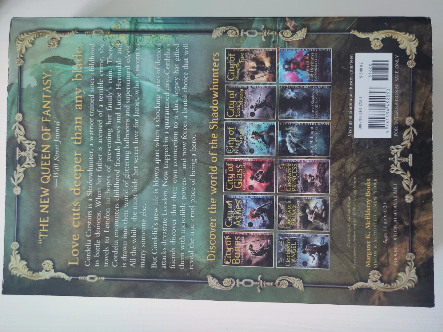 Chain of Gold: The Last Hours Book One by Cassandra Clare - photo 2