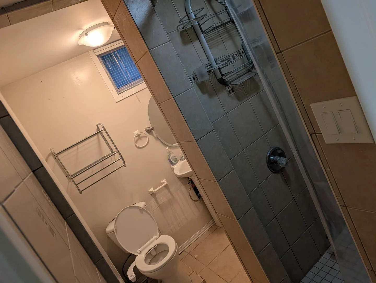 2 bedroom basement - photo 2