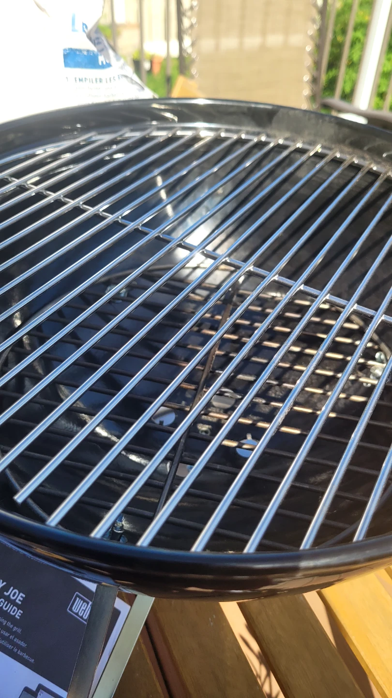 Weber Smokey Joe 14-inch Kettle Grill - photo 3