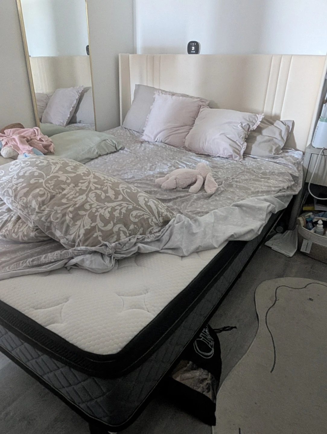 Upholstered Queen Bed with memory foam 10" mattress - photo 2