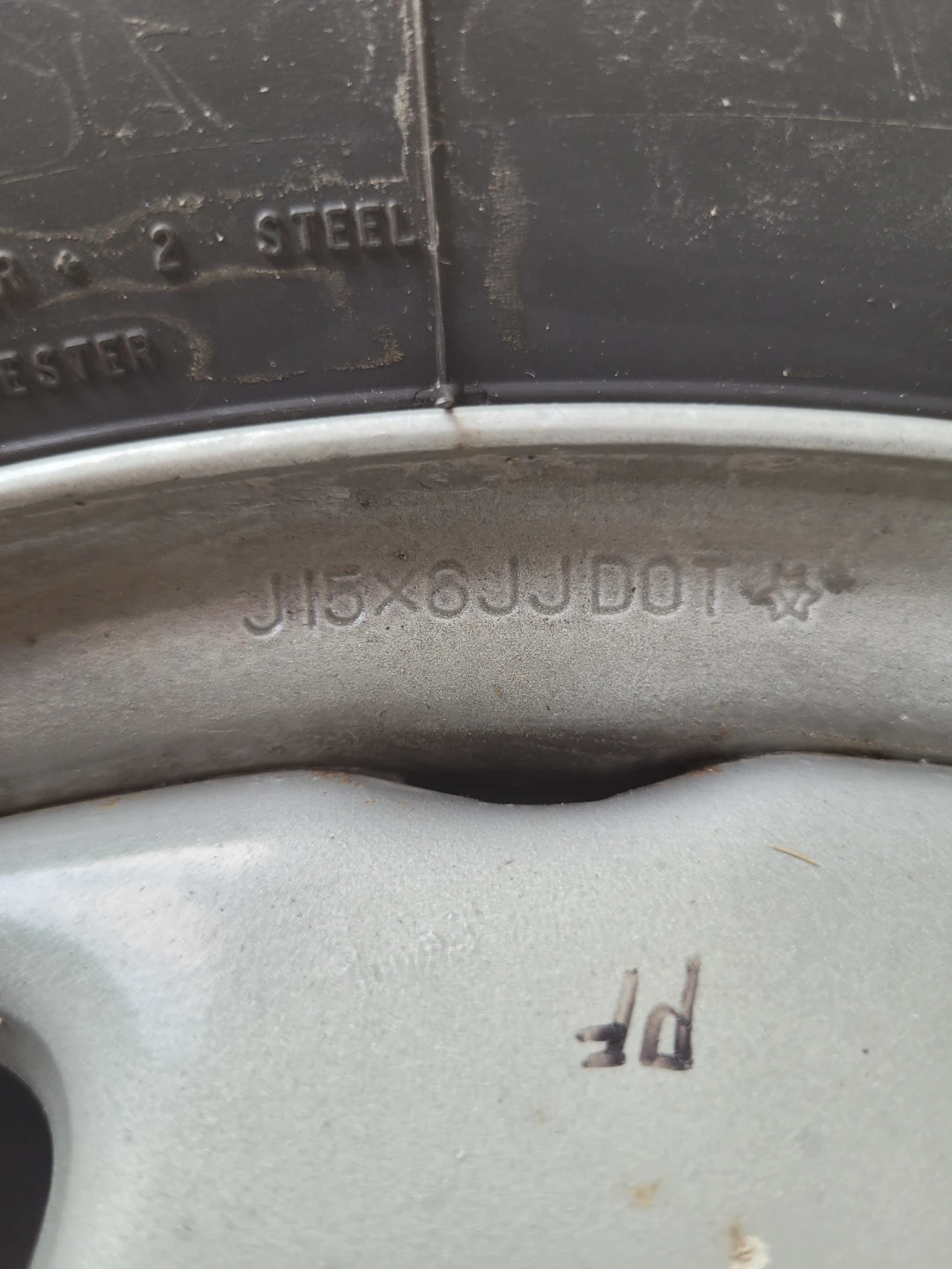 4 Wheels 205 70 15 - photo 5