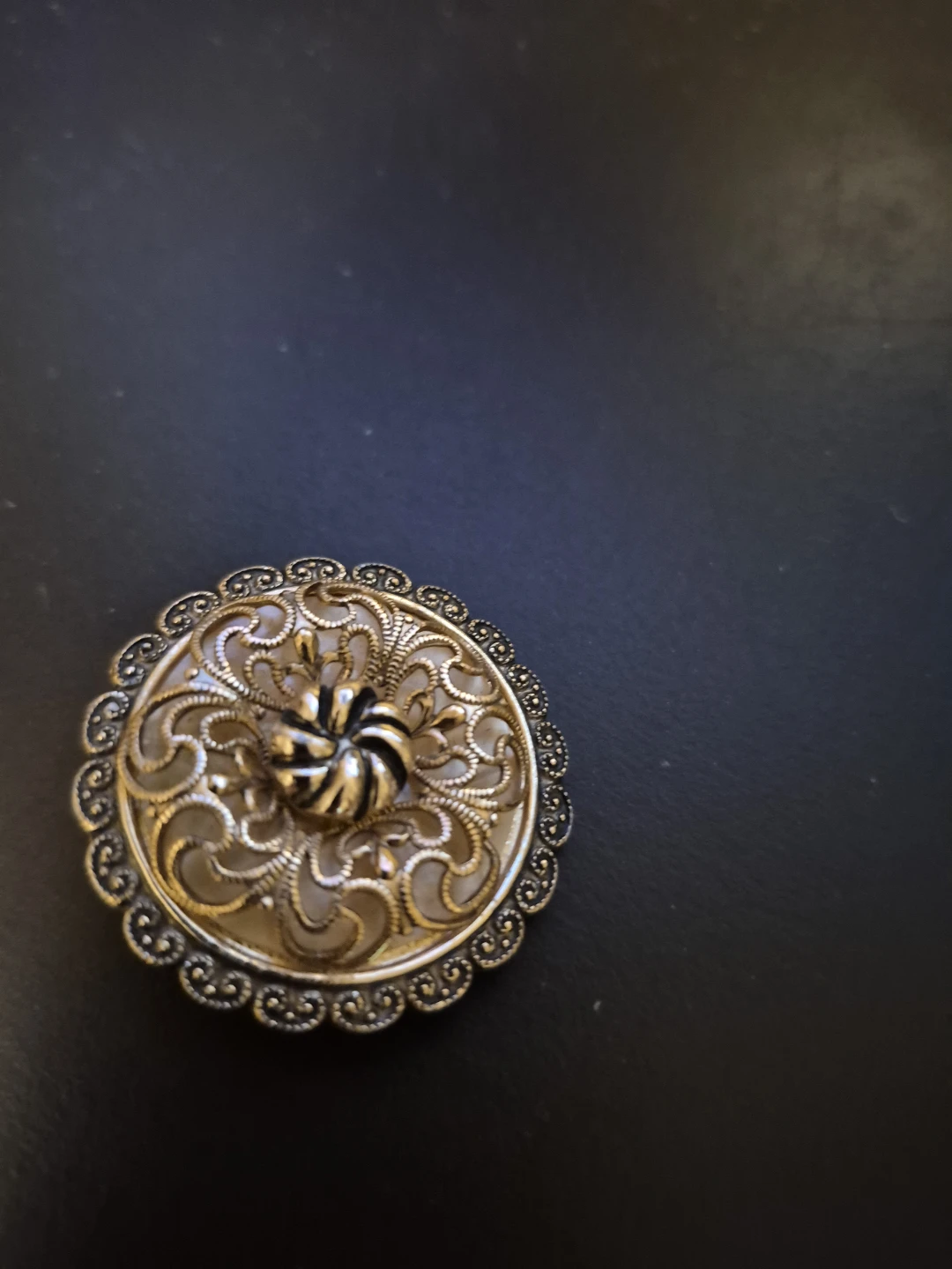 Vintage Filigree Style Decorative scarf clip🏈