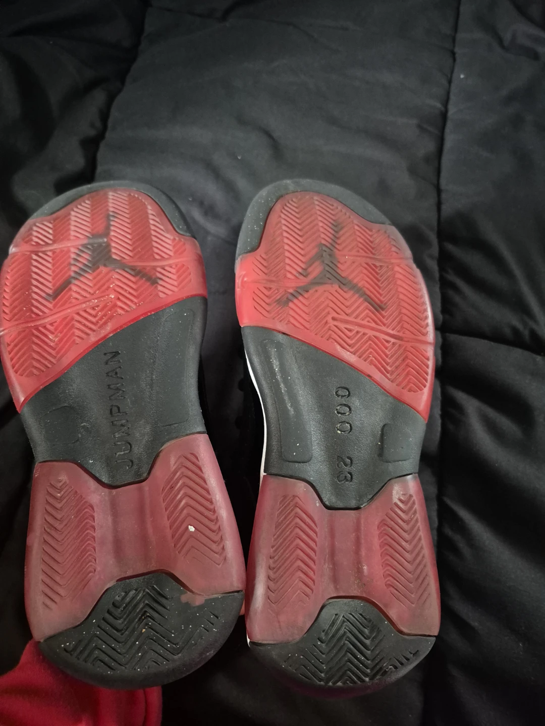 Jordan Shoes Black Red Size 6Y - photo 5