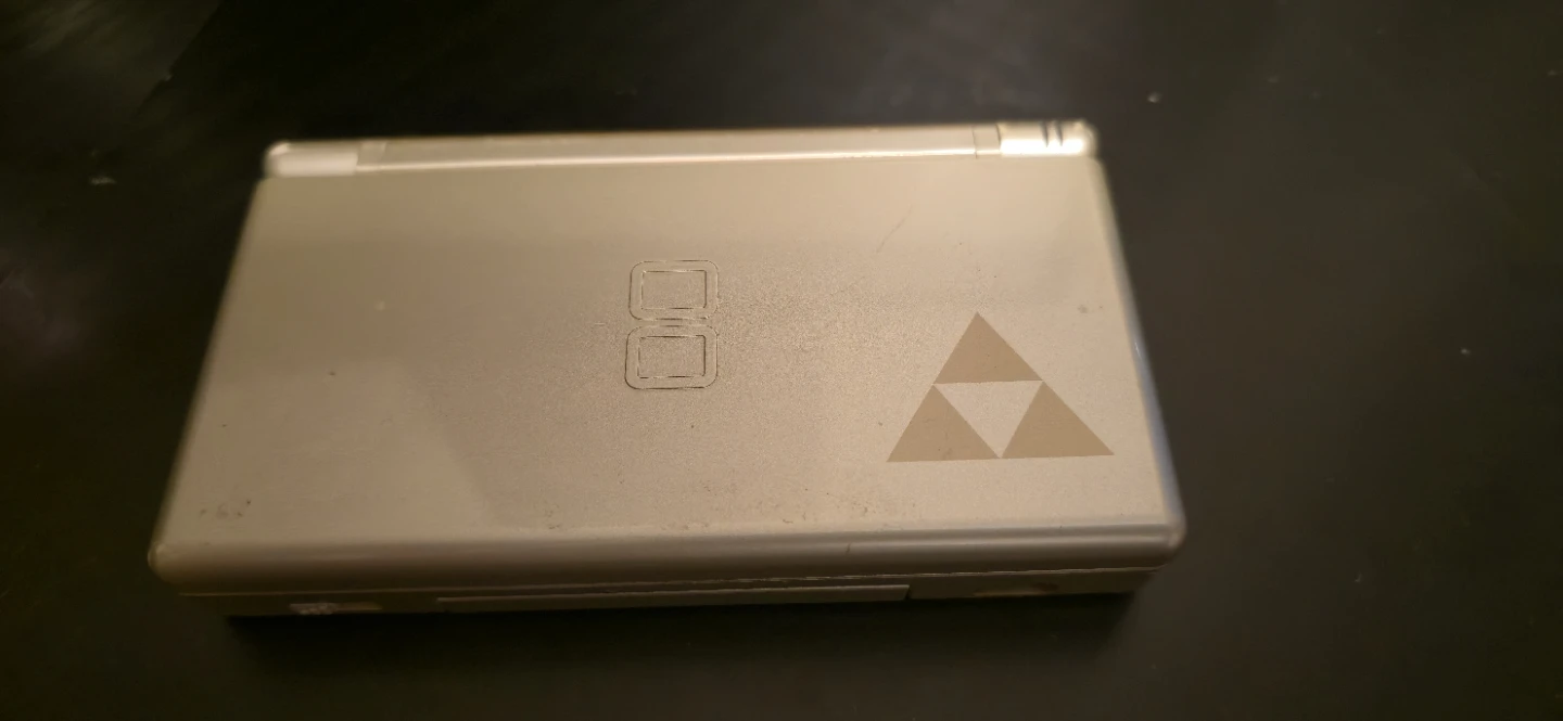 Nintendo DS Lite Zelda Limited Edition