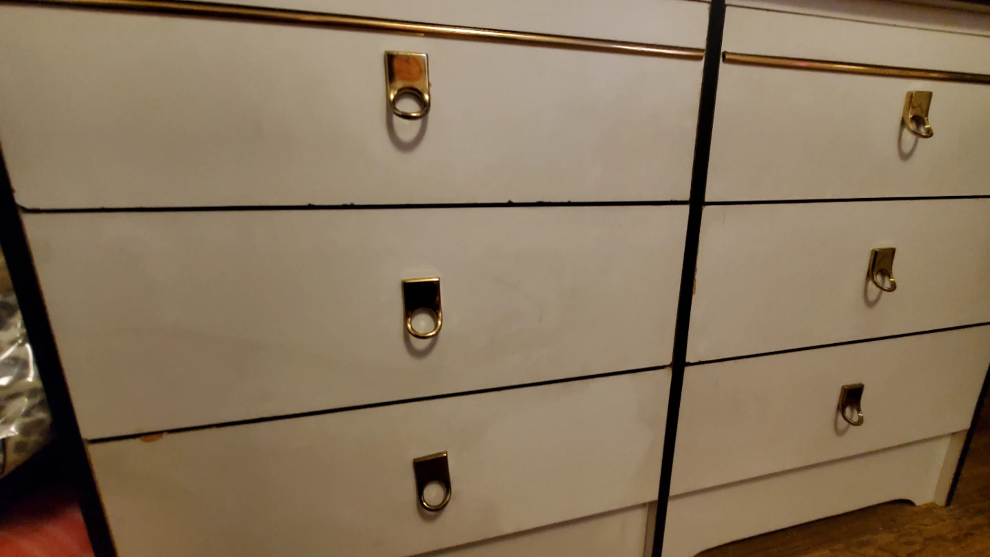 White 6-Drawer Dresser with Mirror and nightstand - photo 4