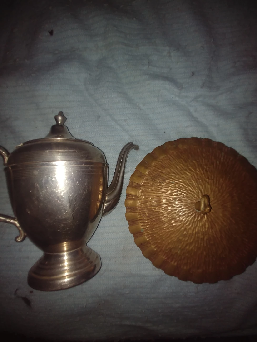 Vintage Metal Teapot and Decorative Lid - photo 3