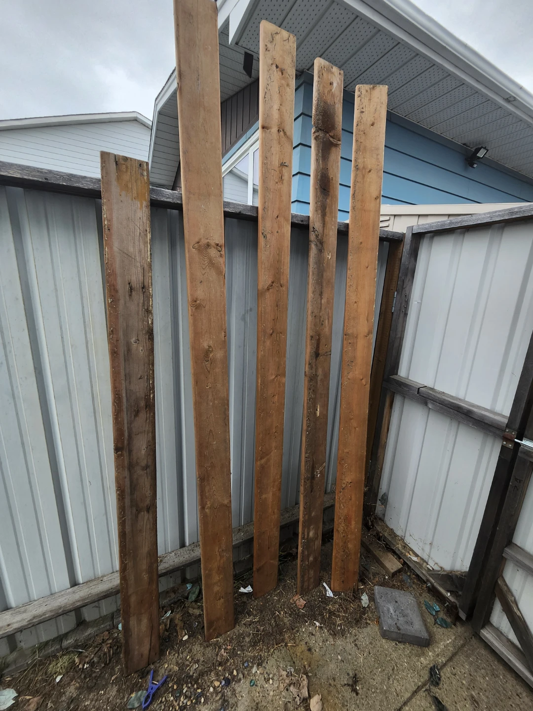 Set of 4Cedar round edge Deck Planks