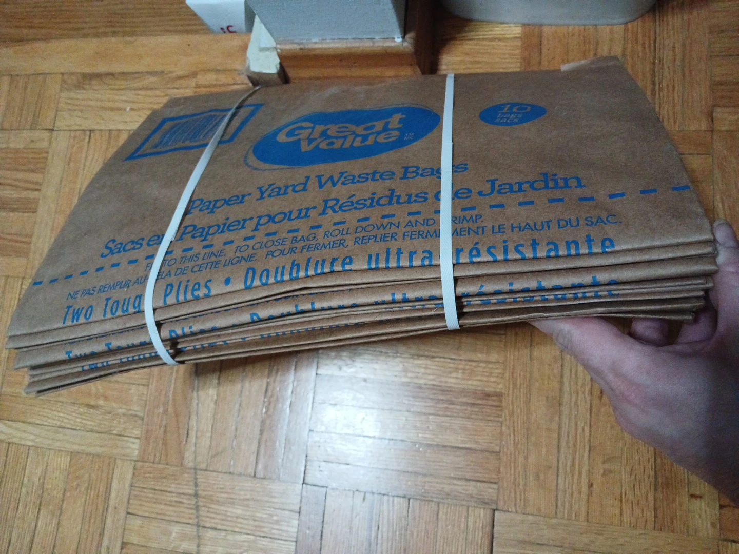 Yard waste / leaf bags - photo 2