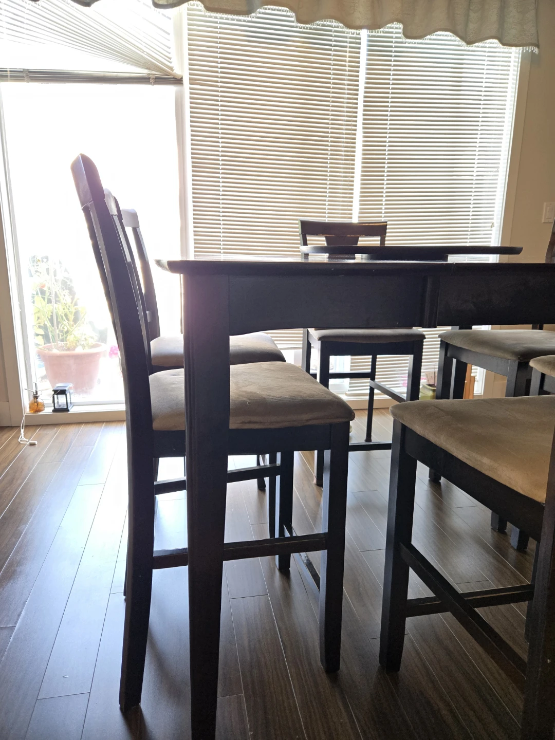 "Adjustable" Dark Wood high Dining Table with 6 Chairs - photo 2