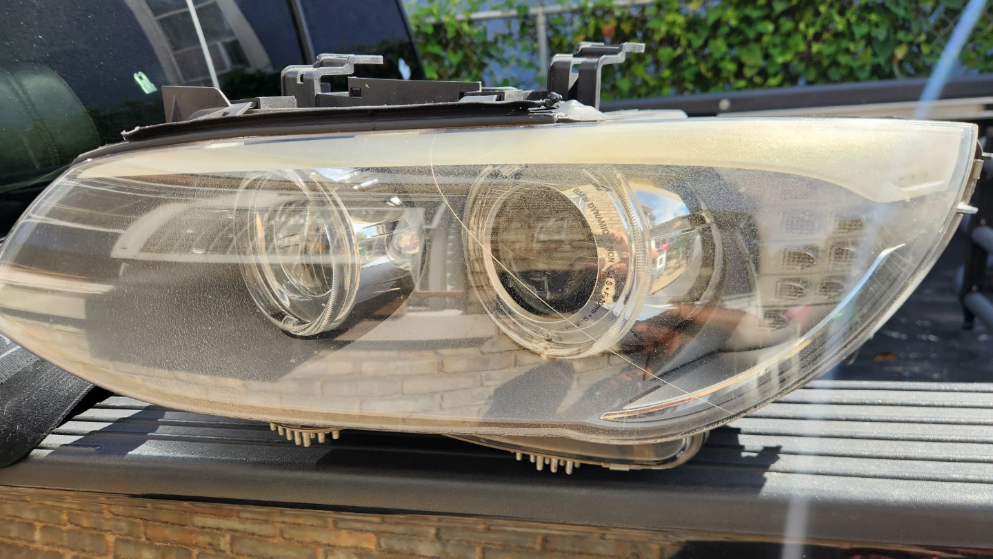 BMW Headlight Assembly 7239935