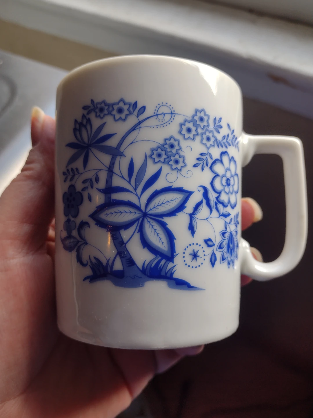Vintage Blue Onion Porcelain Mugs - photo 2