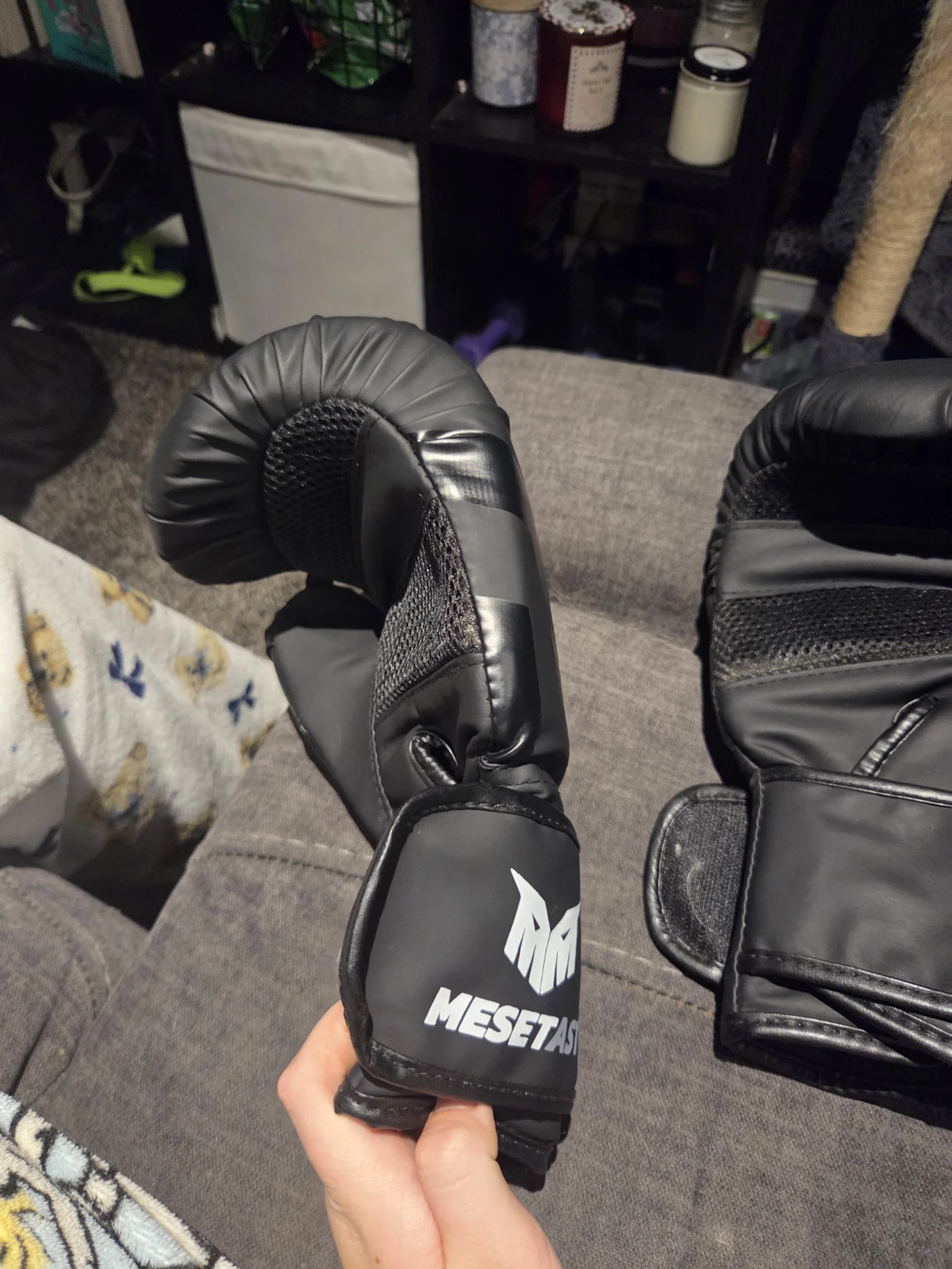 Mesetast Boxing Gloves 12oz made for teens - photo 4